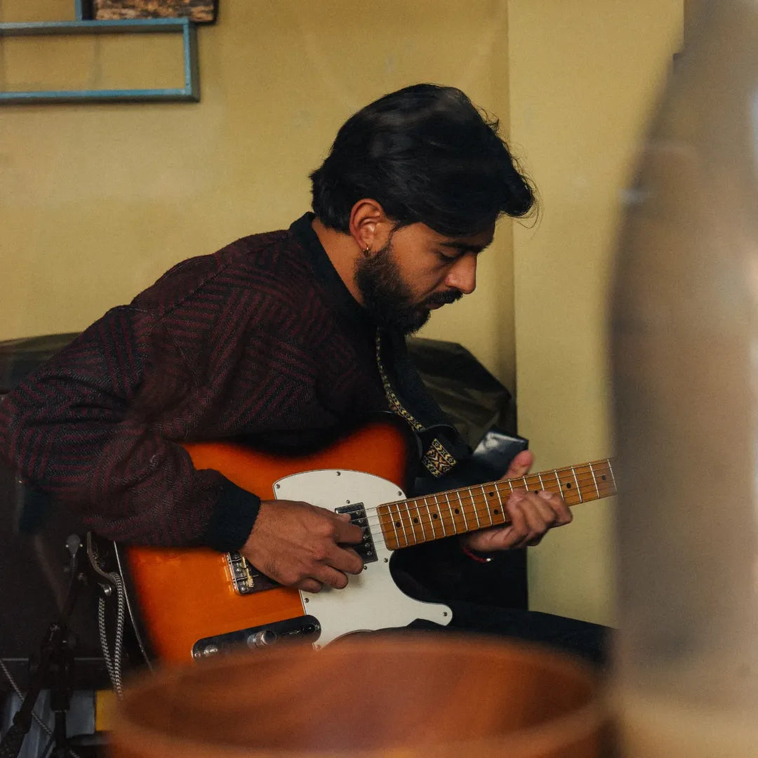 Retrato de Camilo Ibarra, músico que se presenta en la Sala de músicas actuales de Persona